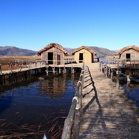 Villa Del Lago Boutique Hotel كاستوريا المظهر الخارجي الصورة