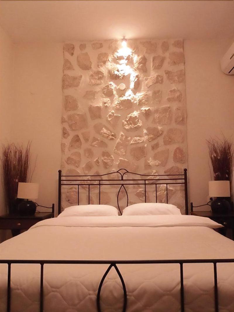 Villa Del Lago Boutique Hotel كاستوريا المظهر الخارجي الصورة